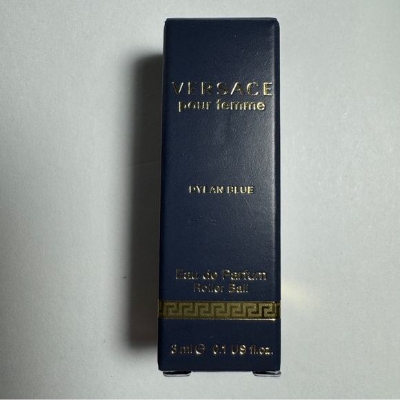 Versace Dylan Blue Rollerball Mini Travel Size .10 oz NIB Pour Femme 3ml - Picture 3 of 10